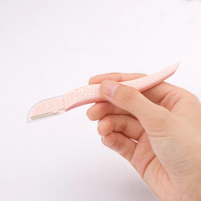 Rasoir pour sourcils lézard